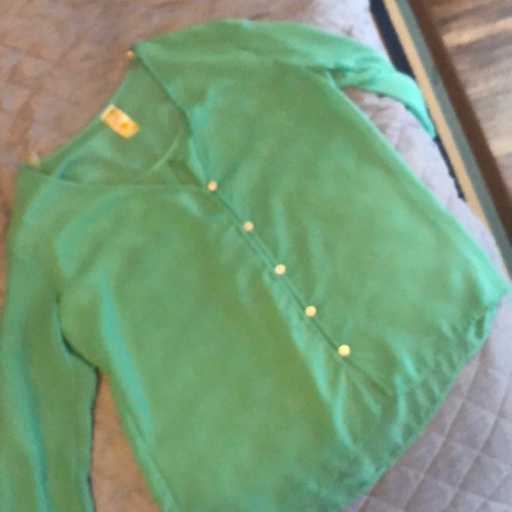 Mint green sheet top